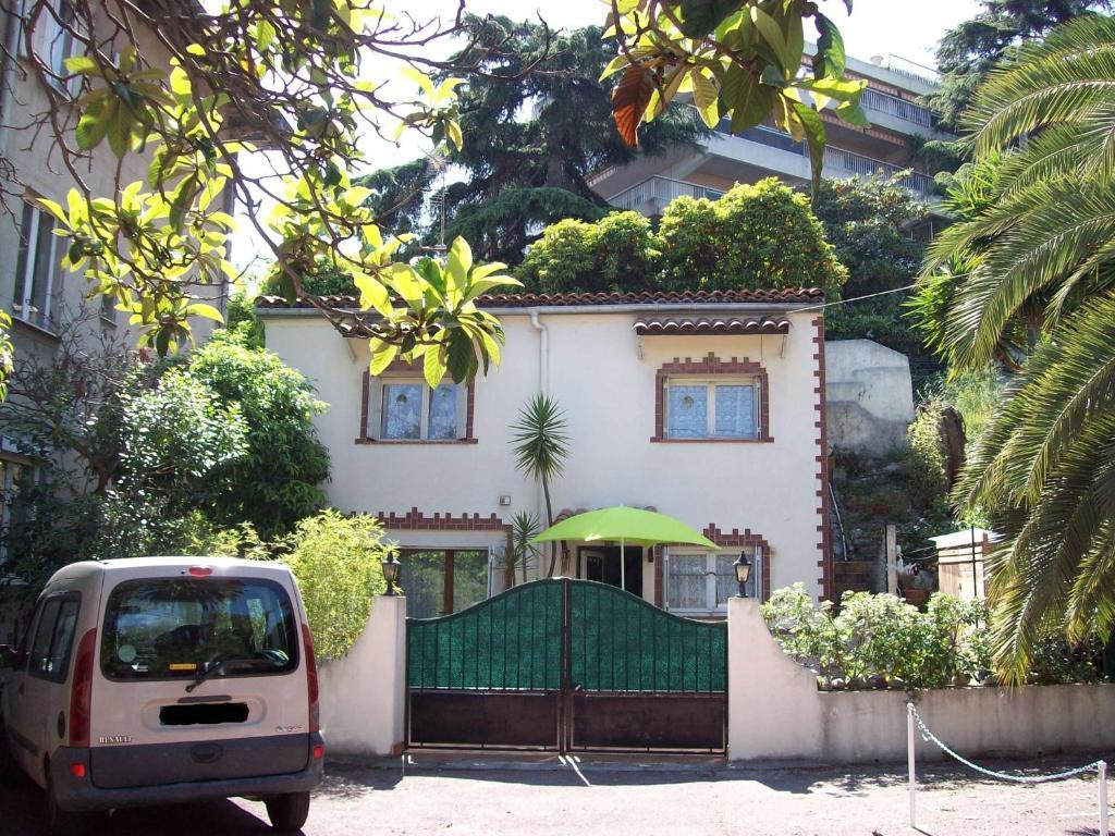 Vakantiehuis Maisonnette A 300 M De La Mer Et 5 Mn Du Tramway *